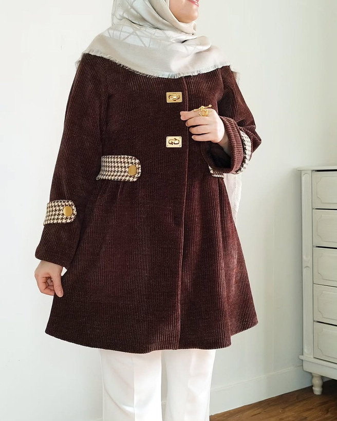مانتو زنانه لمزو با خرجکار پیچازی