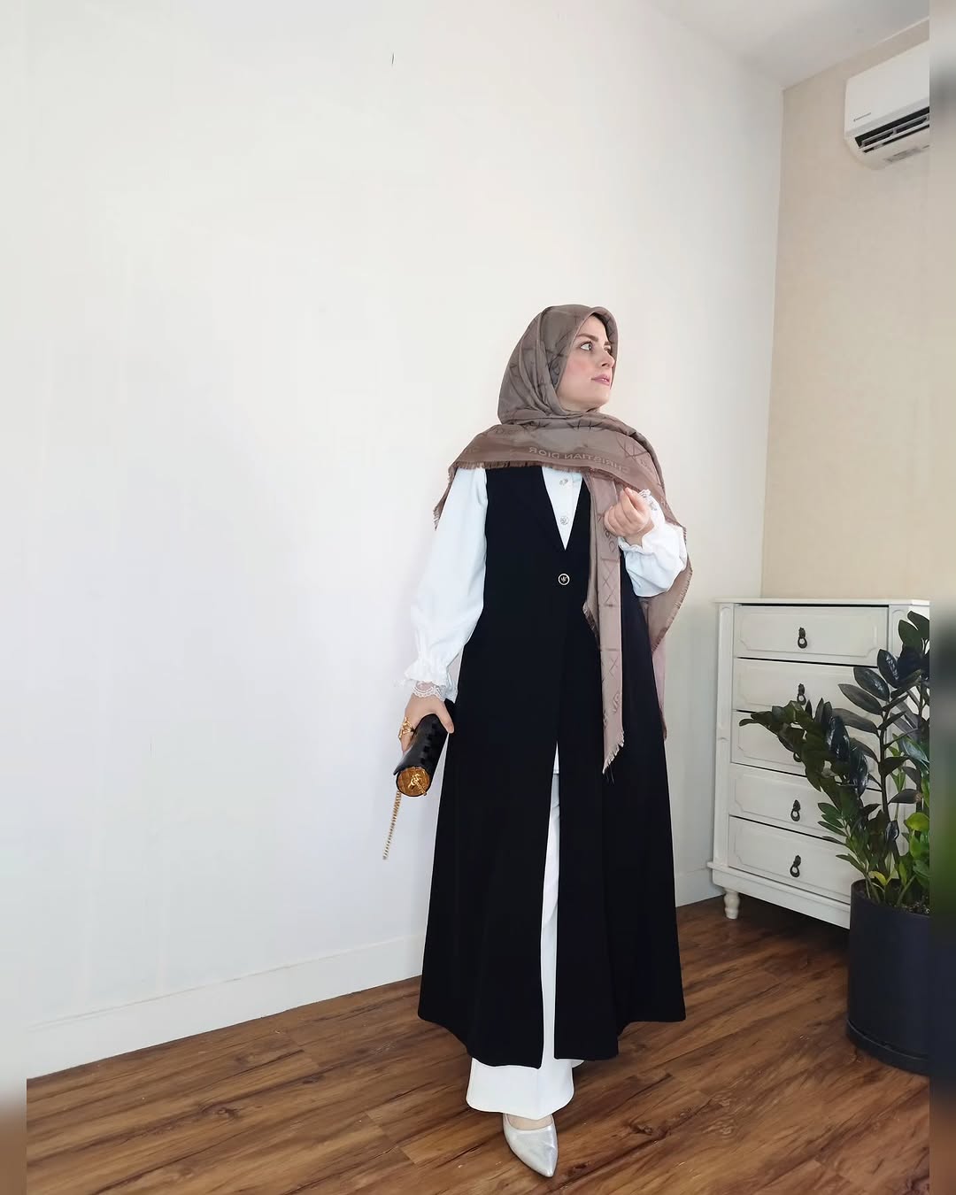 ست سارافون مشکی و شومیز زنانه